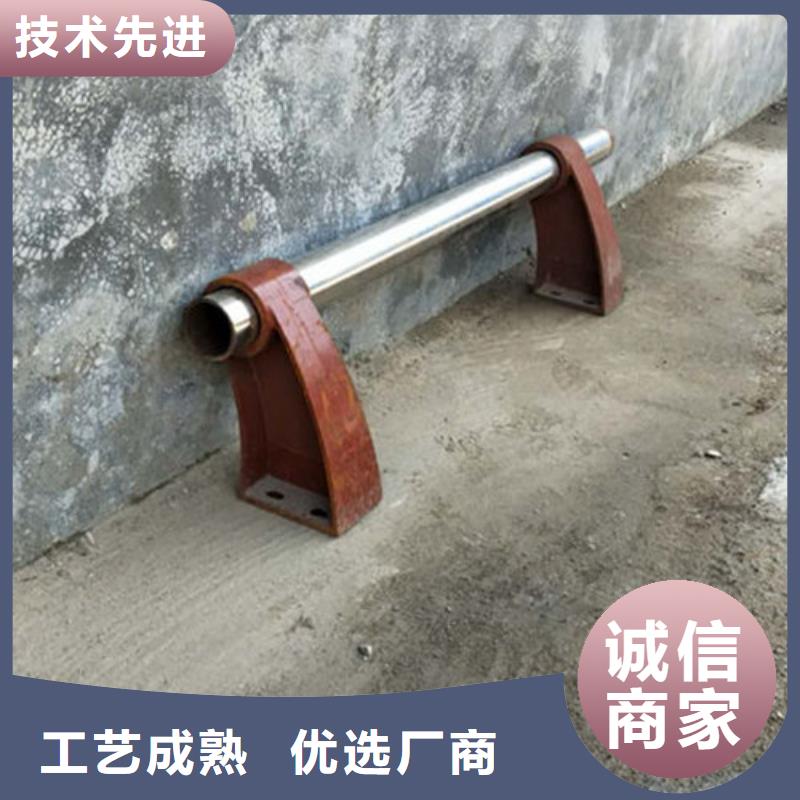 不锈钢复合管护栏防撞立柱质量看得见