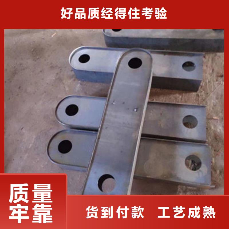 不锈钢复合管护栏防撞立柱质量看得见