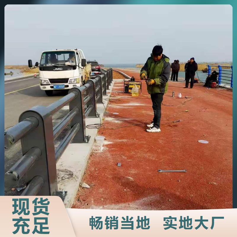 铸造石仿石护栏立柱 M型防撞护栏保质保量