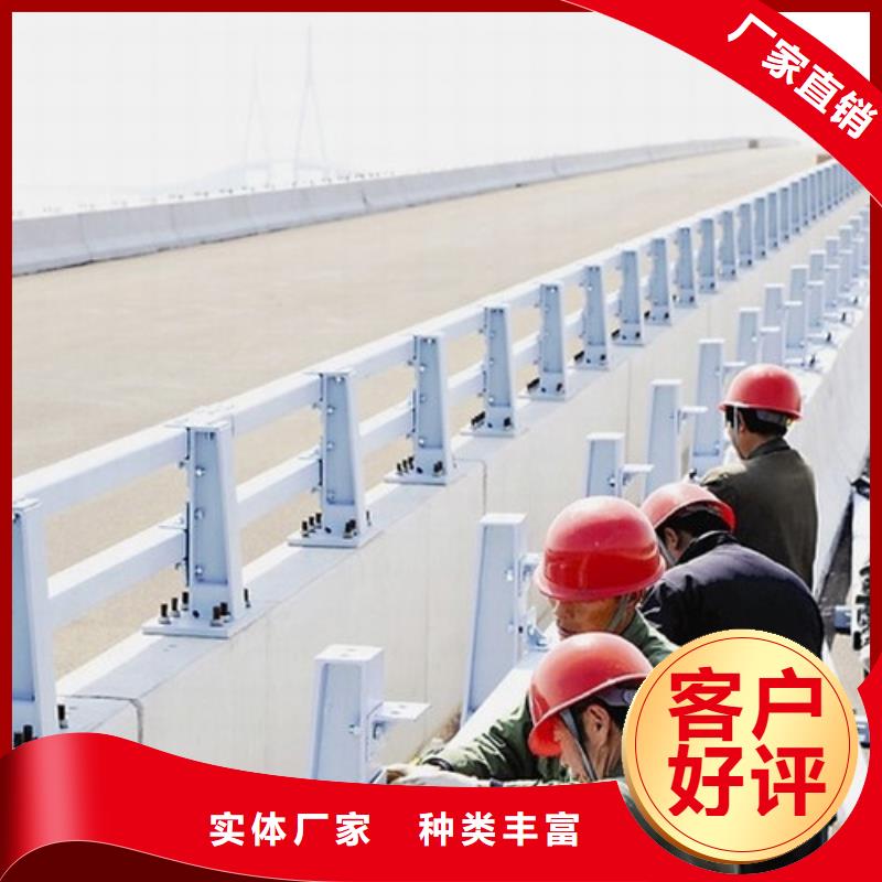 防撞护栏  仿木护栏 质量牢靠