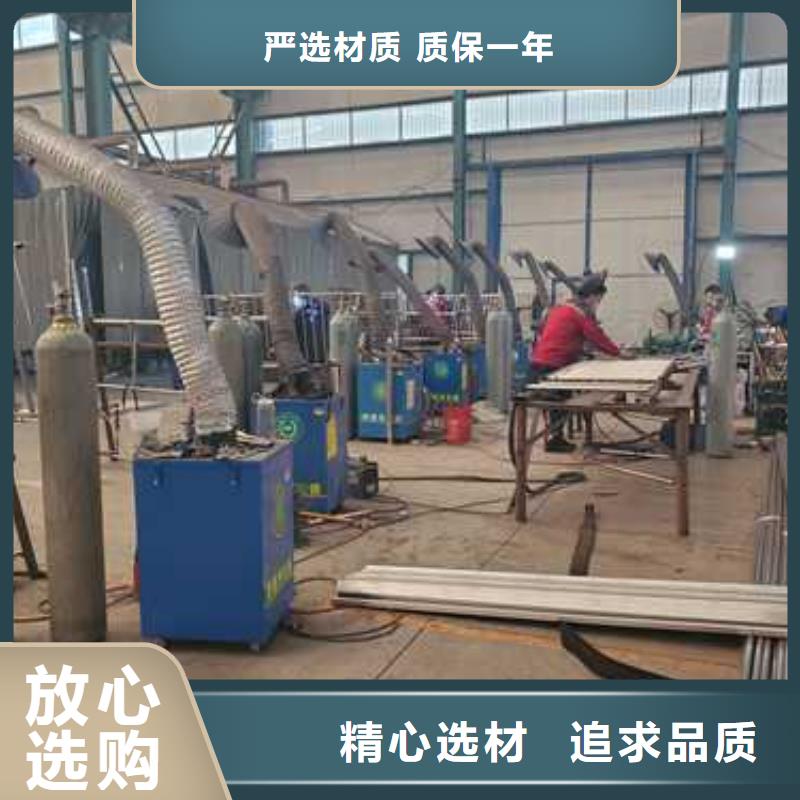 护栏镀锌波形护栏品质值得信赖