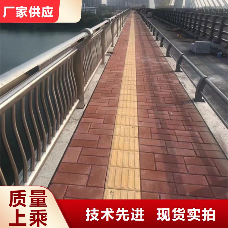 护栏,热镀锌立柱用的放心