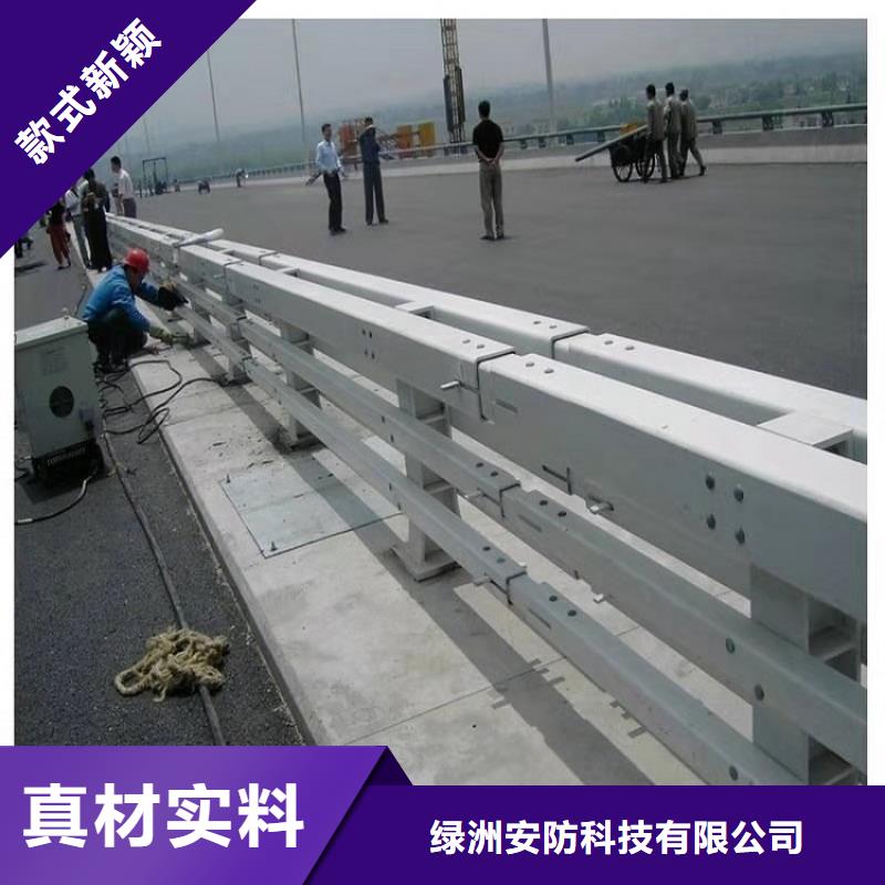 护栏厂家钢板立柱48小时发货
