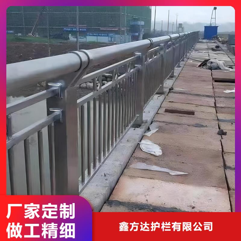 河道护栏质量层层把关