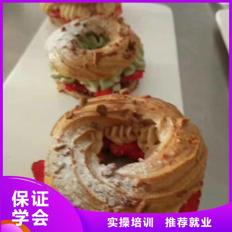 西点学校虎振挖掘机学校学真本领