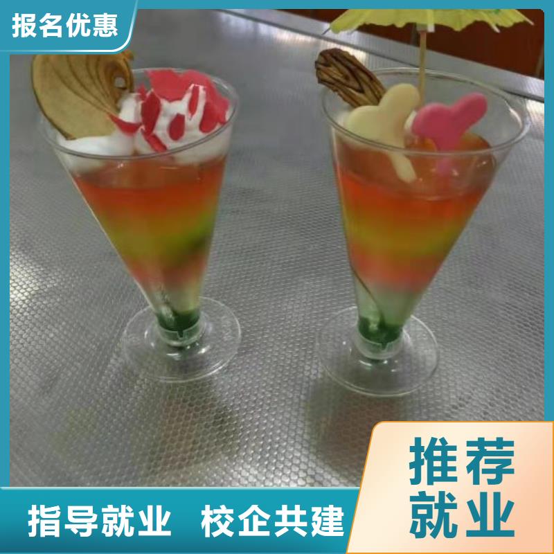 西点学校虎振挖掘机学校学真本领