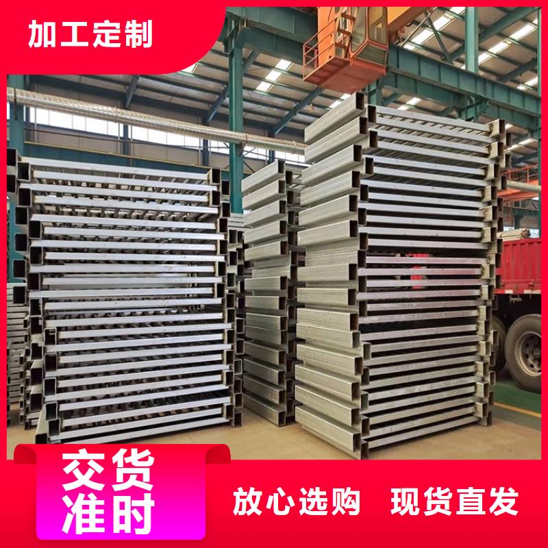 桥梁防撞护栏,中央分隔栏款式多样