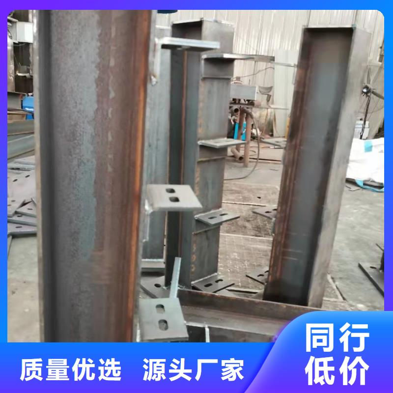 新闻：防撞栏杆厂家