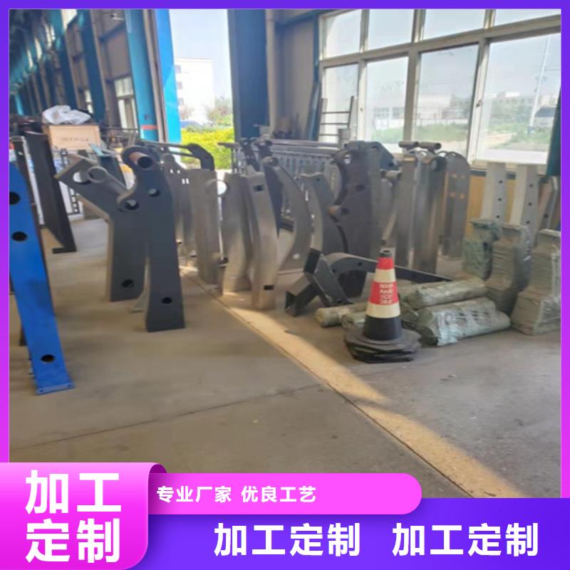 护栏 高速公路护栏厂家工艺先进